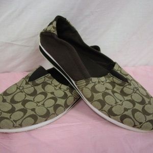Coach Flats Size 8M